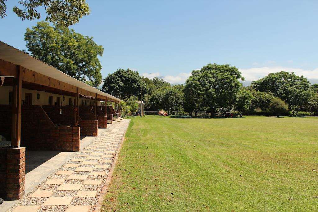 Lentelus Guesthouse George Bagian luar foto