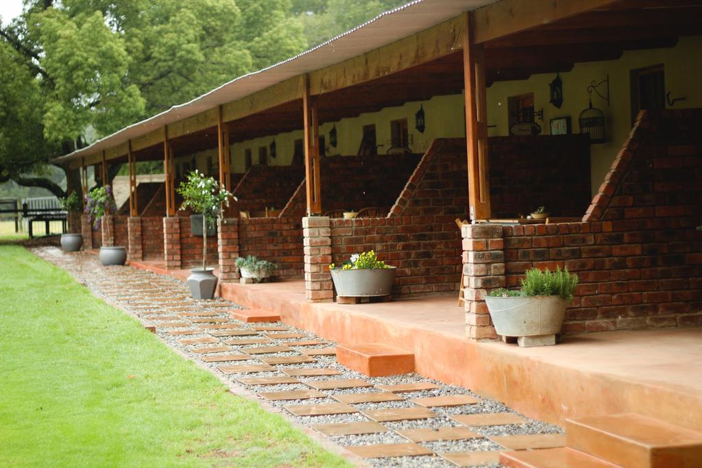 Lentelus Guesthouse George Bagian luar foto