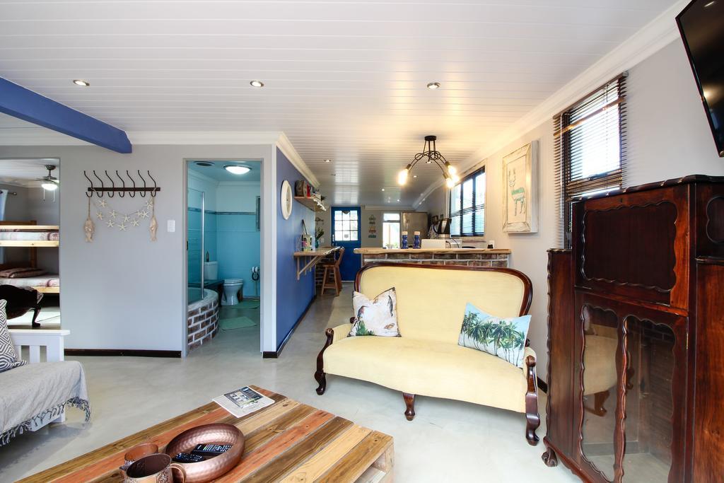 Lentelus Guesthouse George Bagian luar foto