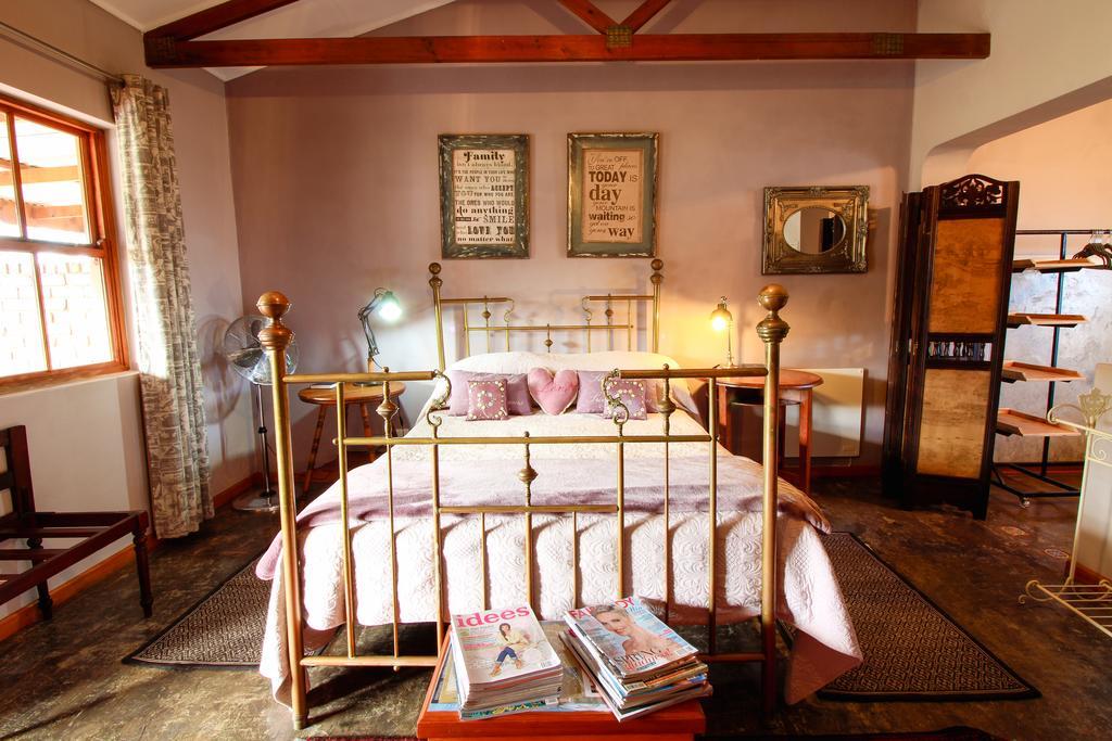 Lentelus Guesthouse George Bagian luar foto