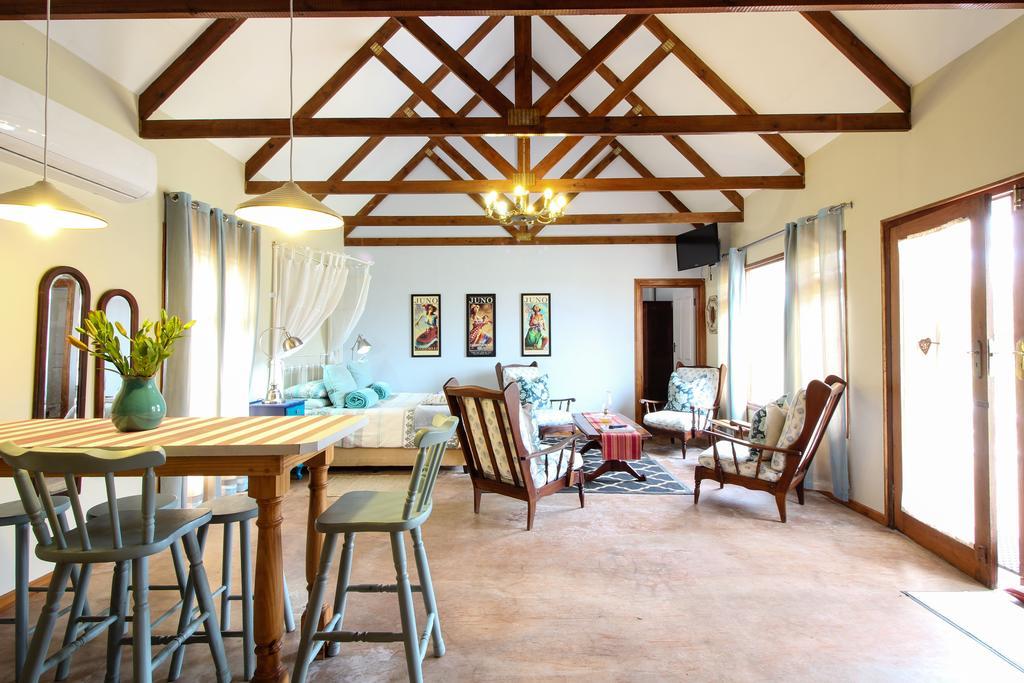 Lentelus Guesthouse George Bagian luar foto