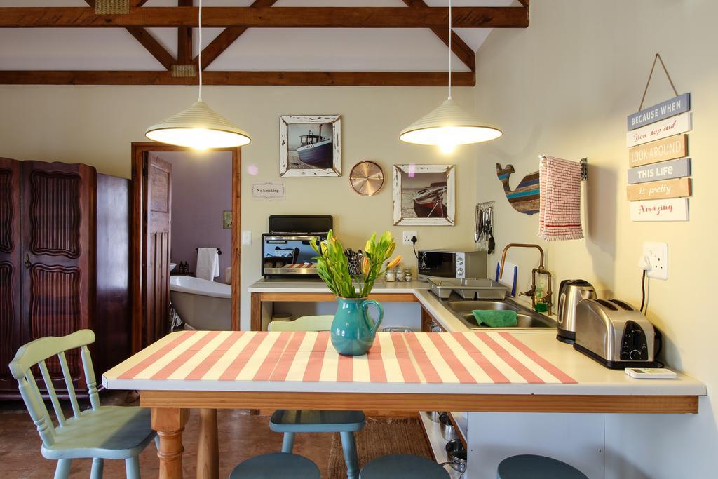 Lentelus Guesthouse George Bagian luar foto